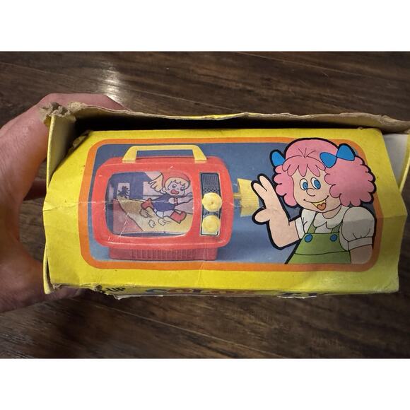 Vintage EMSON Wind Up Color TV 1977 Red Riding Hood - Picture 3 of 8